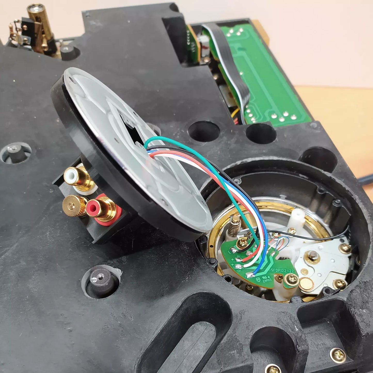 Technics SL-1200 External RCA Kit - Internal / External ground connection switch