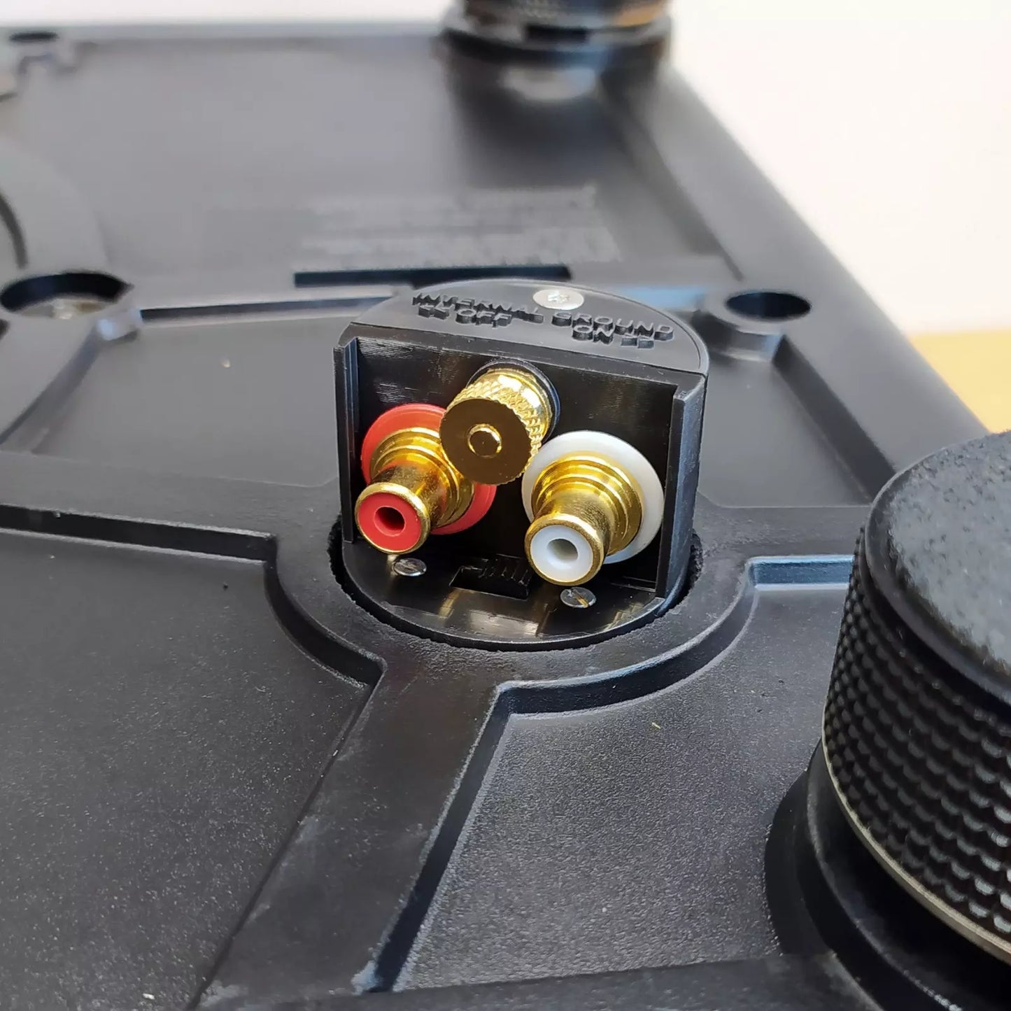 Technics SL-1200 External RCA Kit - Internal / External ground connection switch